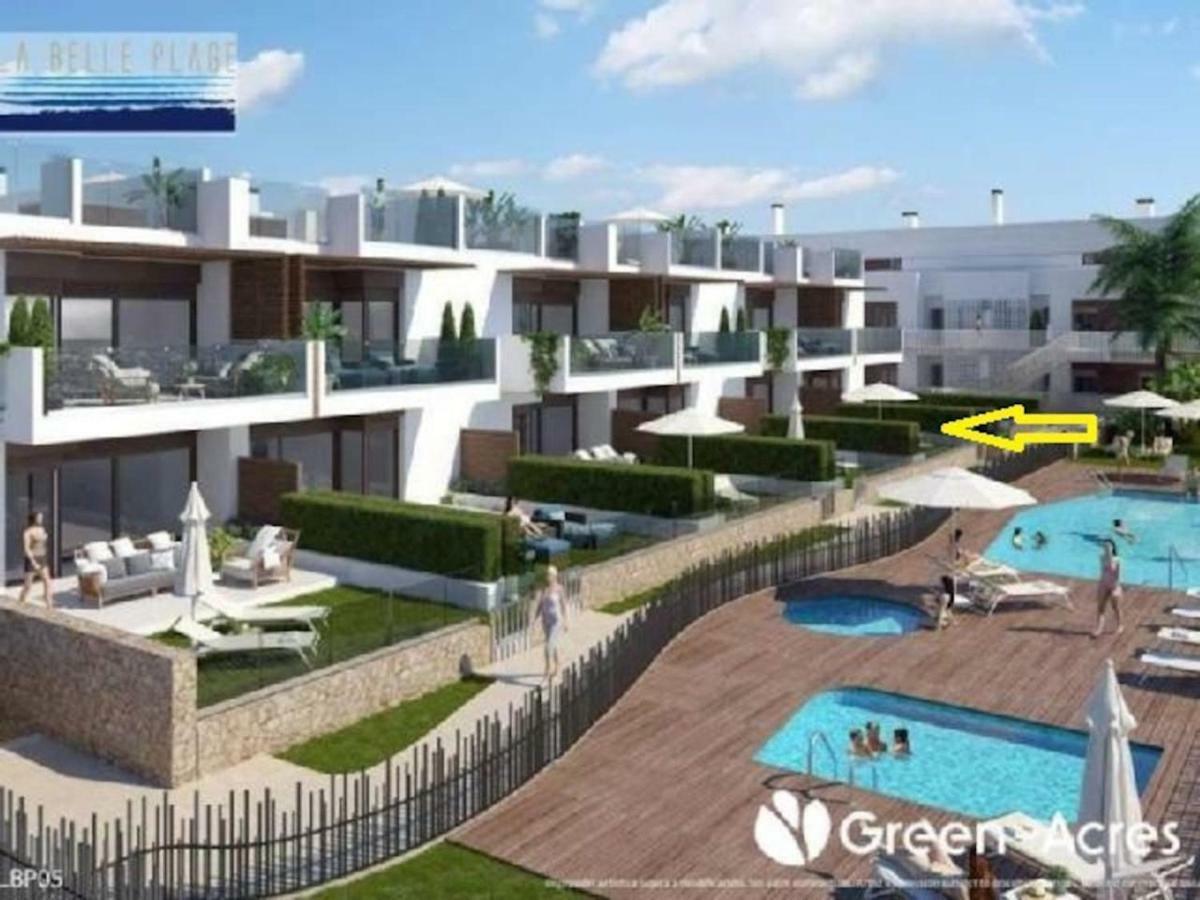 Exclusive New Apartment On The Beach Пилар де ла Горадада Экстерьер фото
